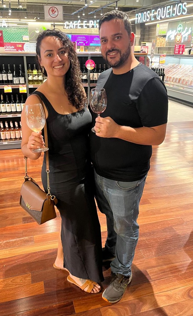 Allan e Edione, anfitriões do Clube da Água pro Vinho